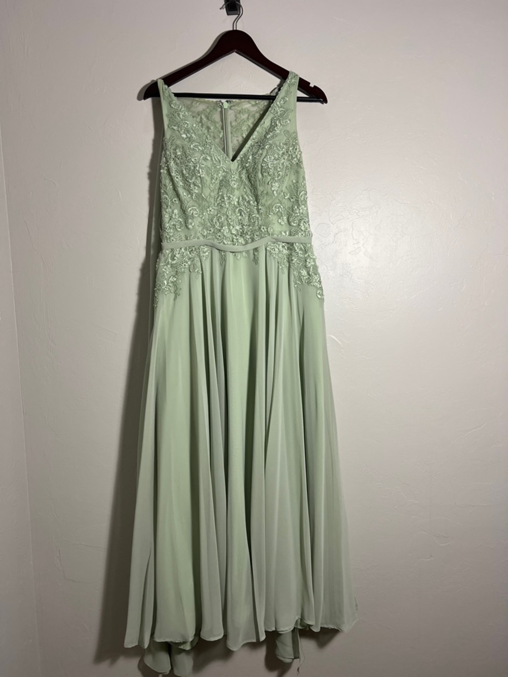 Sleeveless Sage Green Lace-Appliqué Maxi Dress